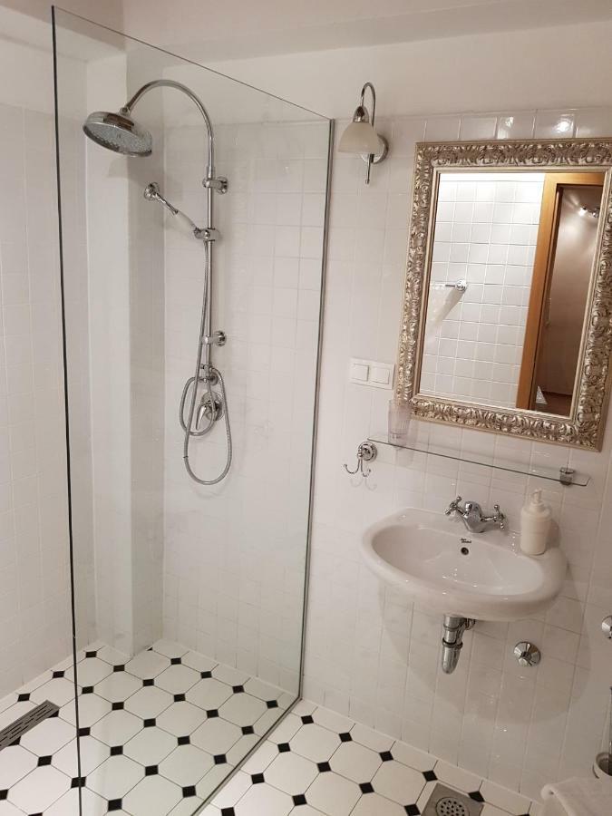 Dvori Svetog Mihaela Šibenik Exterior foto
